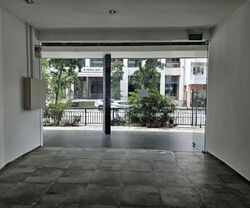 Suites 123 (D8), Shop House #600130541
